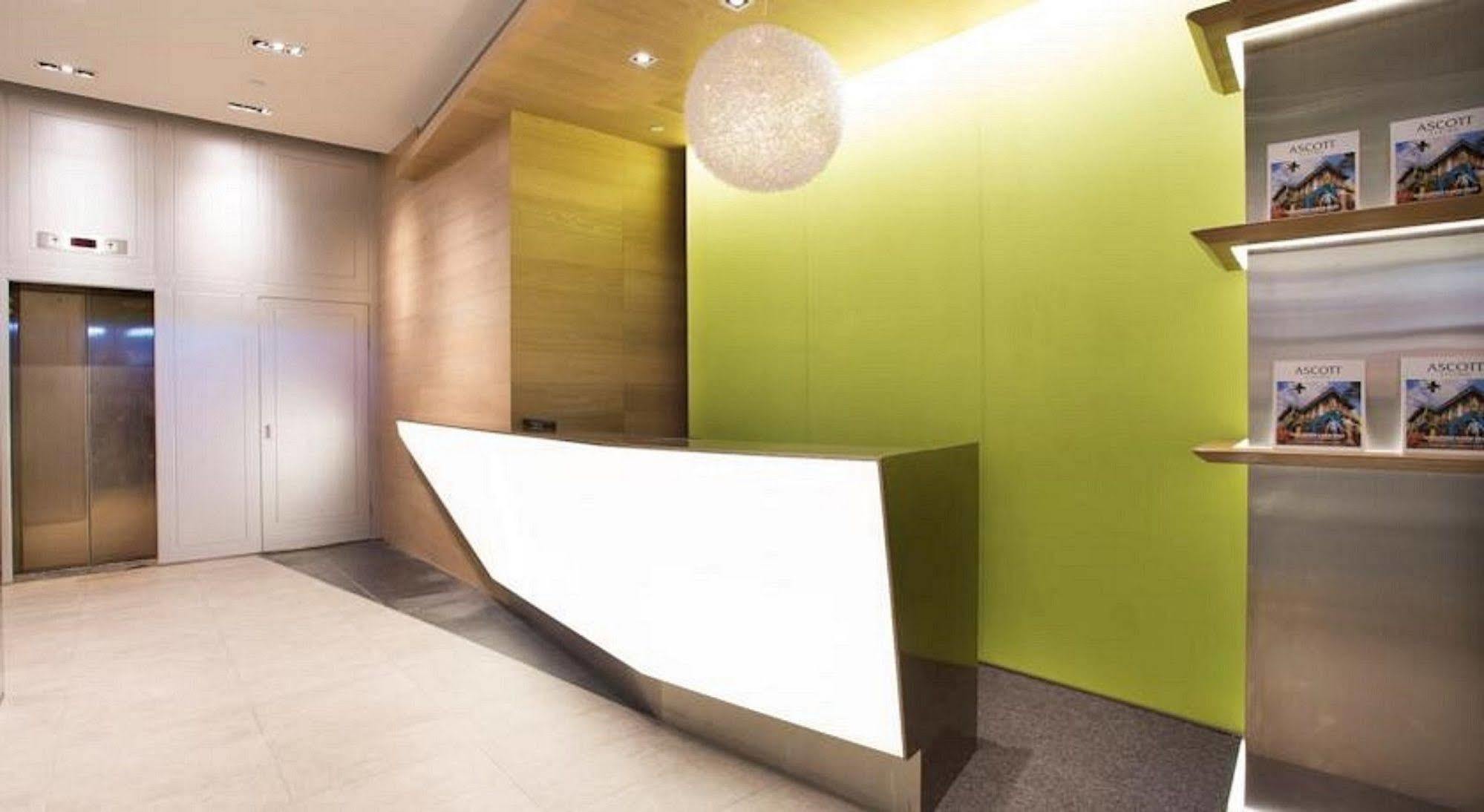Citadines Ashley Hongkong Aparthotel Exterior foto